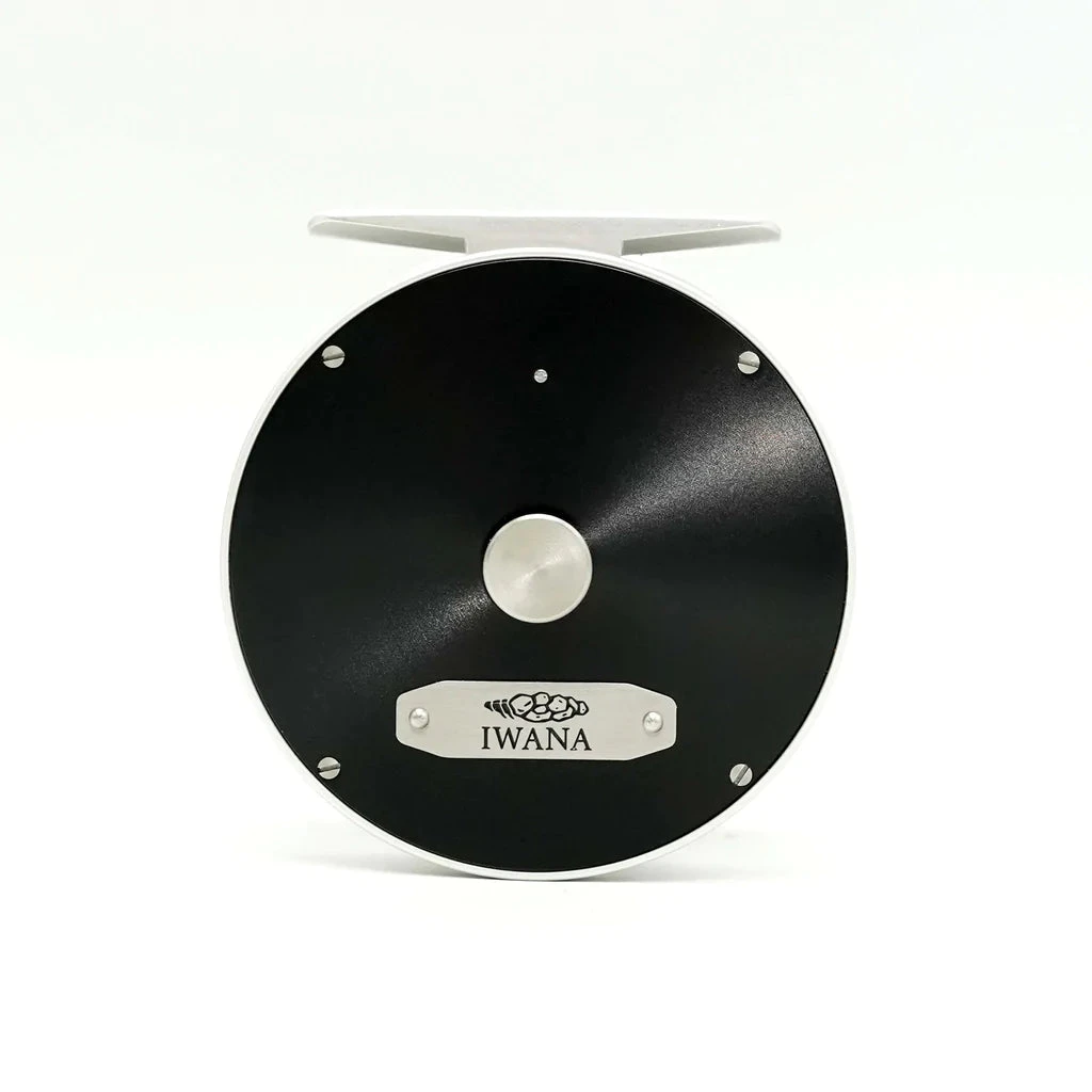 Iwana Steelhead Fliegenrolle - Black/Silver 6 Iwana Steelhead Fliegenrolle - Black/Silver – Bild 4