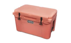 Yeti Tundra 45 Kühlbox -Bestes Angeln Geschäft 191235 Coral Hard Coolers Website Assets Studio Tundra 45 F Quarter Facing Lid Closed 1680x1024 1024x1024 2x f6b76e9a fddf 4f84 b9f6 eb1166aaba91
