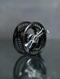 Guideline Fario LW Antracite Fliegenrolle 9 Guideline Fario LW Antracite Fliegenrolle -Bestes Angeln Geschäft fario14